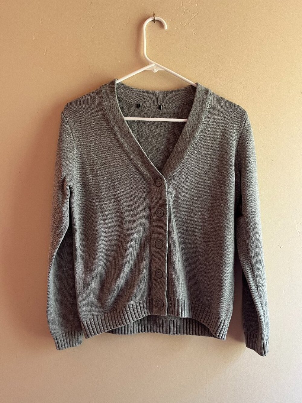 Brandy Melville Billie Cardigan Grey Knit fall winter cottage granny lagenlook